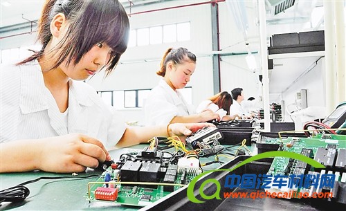 汽车&ldquo;启动王&rdquo;生产线昨在渝投产