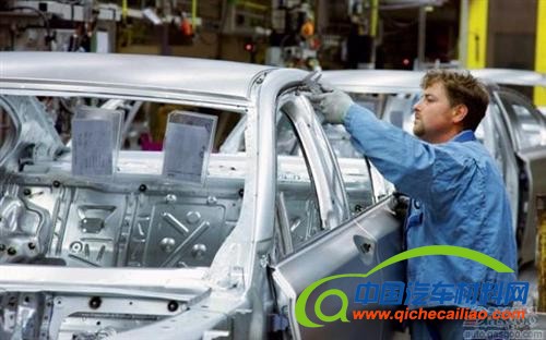 宝马采用更多铝材减轻车重