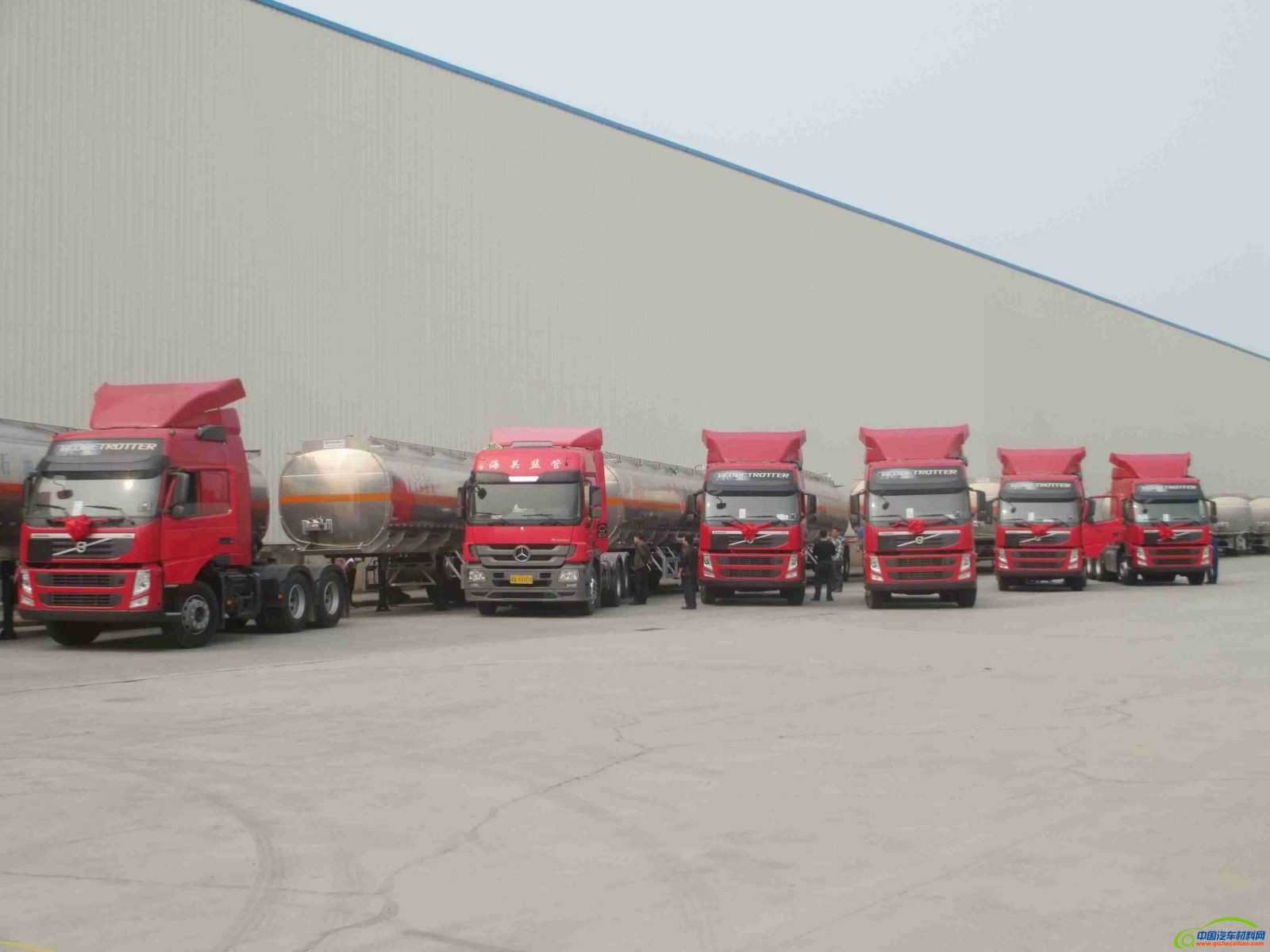 铝合金运油半挂车助力湖南本土成品油运输企业扬帆起航