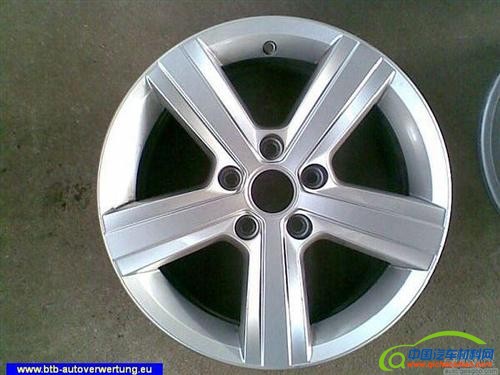 斯凯孚为大众高尔夫供应轮毂/悬挂轴承