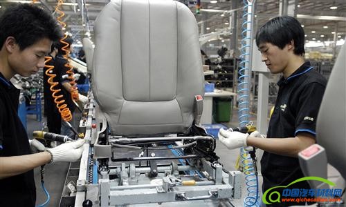 江森自控座椅内饰业务将成独立公司 在华拥72座工厂
