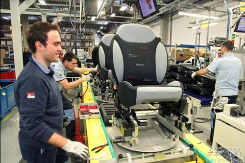 江森自控汽车座椅/内饰业务命名Adient 10月上市