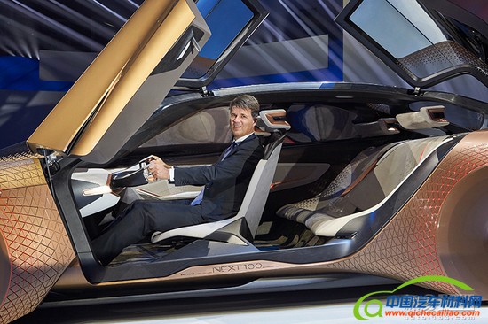 BMW VISION NEXT 100
