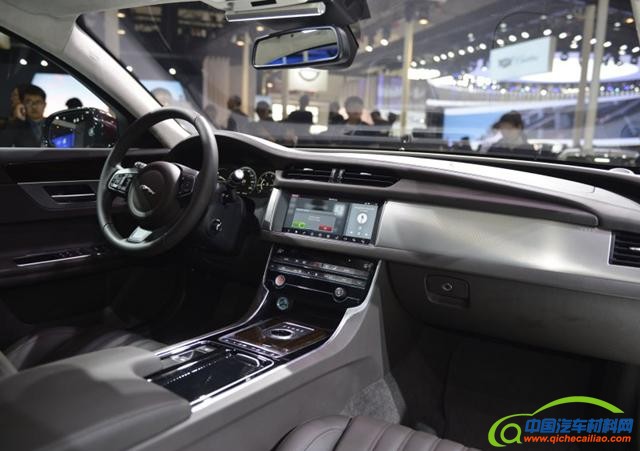 捷豹首款国产车型实车曝光 轴距加长140mm