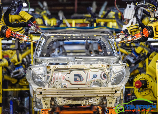 如何汽车更省油？粘合剂和电池成为新希望