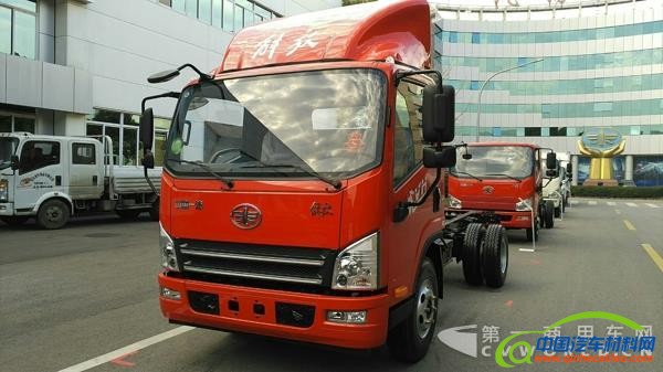 新J6P打头阵 一汽解放年会32款展车让你一下看个够