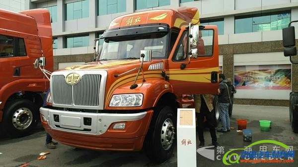 新J6P打头阵 一汽解放年会32款展车让你一下看个够