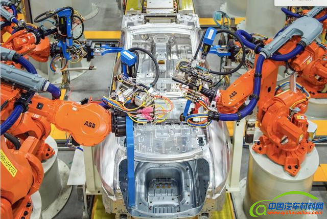 探秘全新XFL诞生地 奇瑞捷豹路虎全铝车身车间大曝光