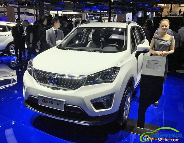 2017上海车展 长安CS15电动版正式发布