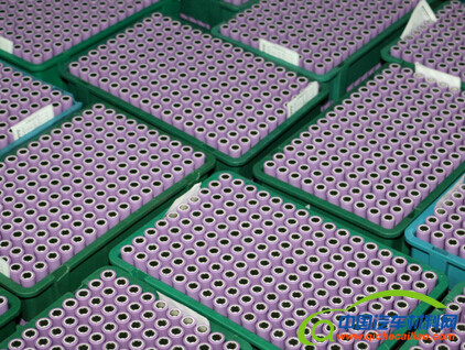 磷酸铁锂电池与三元材料,三元电池，电动汽车动力电池