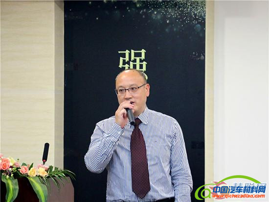 嘉宝莉工业漆事业部总经理徐理德作分析报告