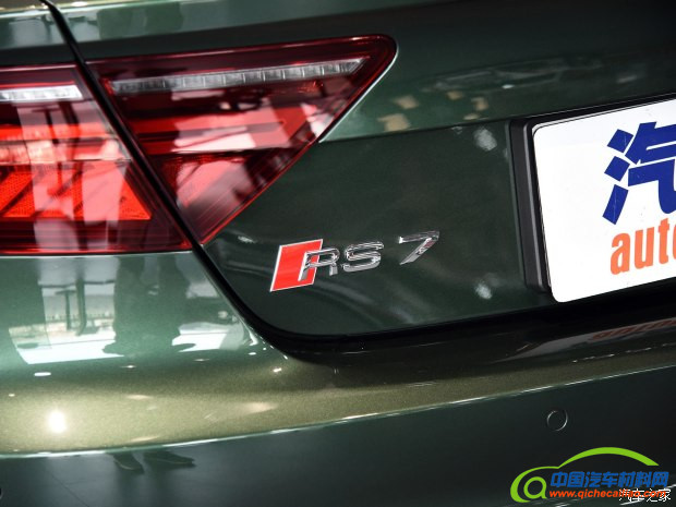 Audi Sport 奥迪RS 7 2016款 RS 7 4.0T Sportback performance