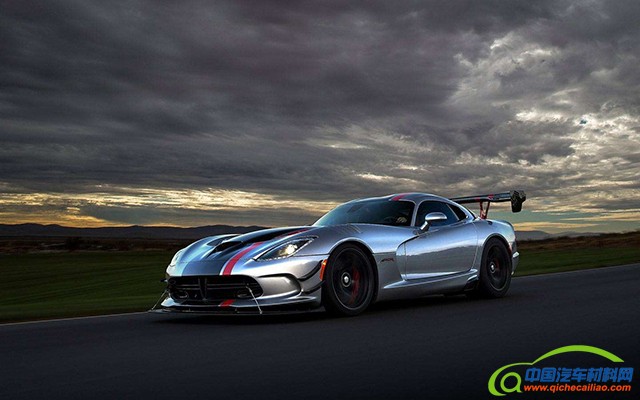 前瞻技术，12缸发动机,V10发动机