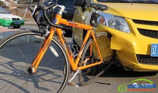 汽车钢材,汽车塑料，汽车轻量化