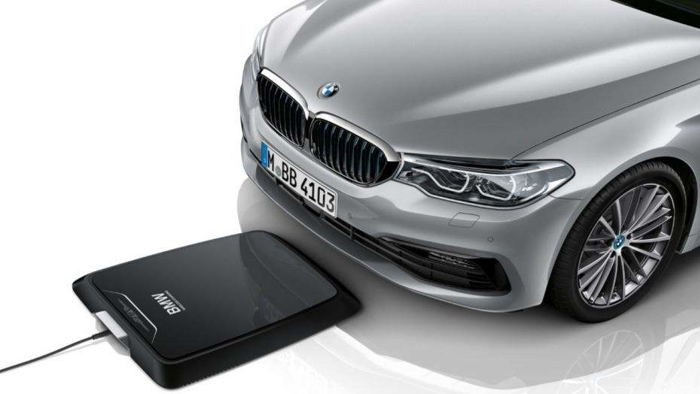 宝马电动汽车无线充电技术