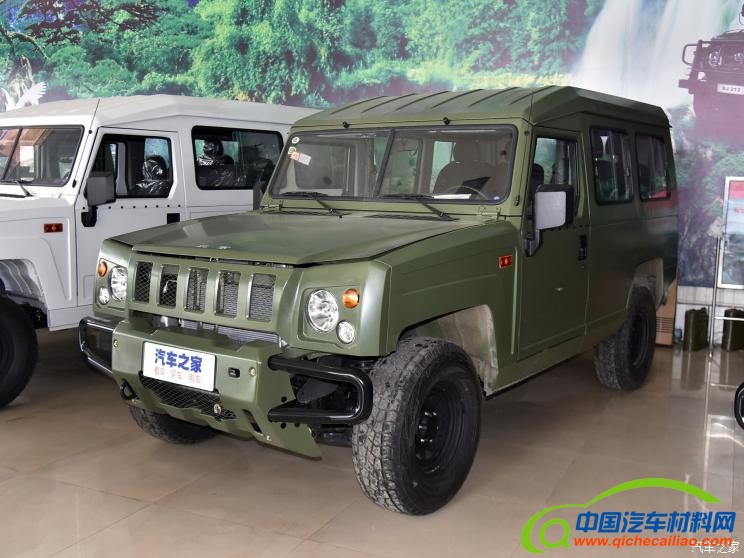 北京汽车制造厂 勇士 2018款 2.0T 三门四驱汽油版