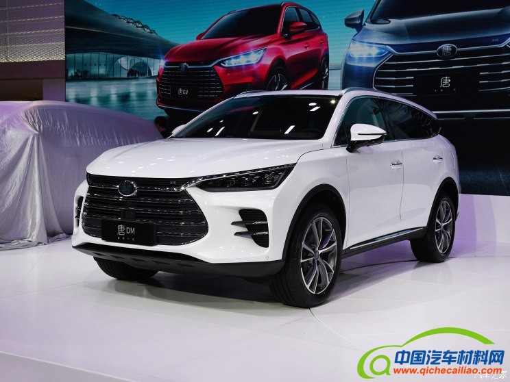 比亚迪 唐新能源 2018款 2.0T 全时四驱智联创享型 5座