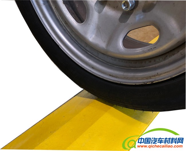 黑科技，前瞻技术，Tyrata,胎面深度测量系统,测量胎面深度，胎面深度测量系统，汽车新技术