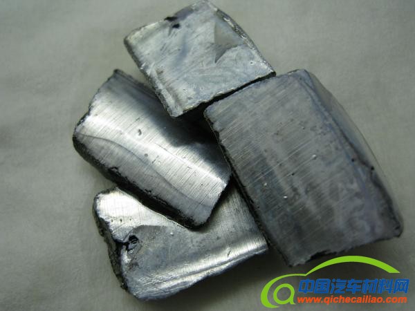 清华大学发现有利于钾离子电池大规模储能的阴极材料 清华大学发现有利于钾离子电池大规模储能的阴极材料