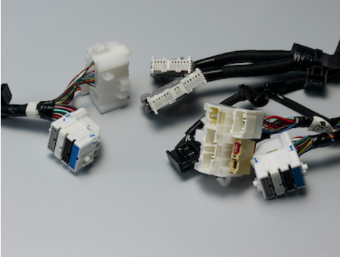 日本宝理塑料株式会社,聚对苯二甲酸丁二酯（PBT）,高压汽车零部件,耐漏电性能