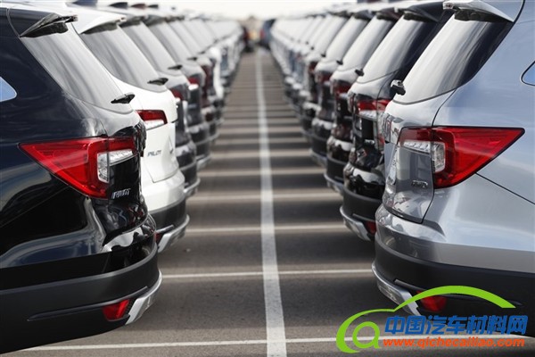 财政部等三部门：明后两年买新能源车继续免征购置税