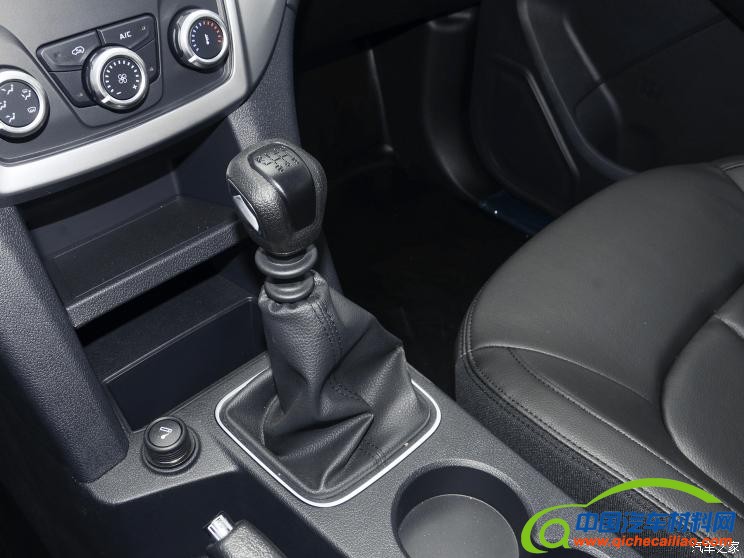 江铃汽车 宝典 2020款 1.8T汽油两驱舒享版长轴JX4G18A6L