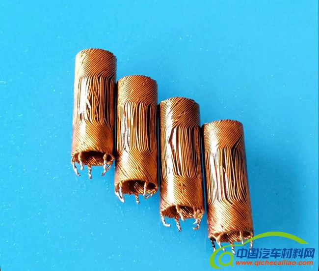 1空心杯线圈滚涂胶水2