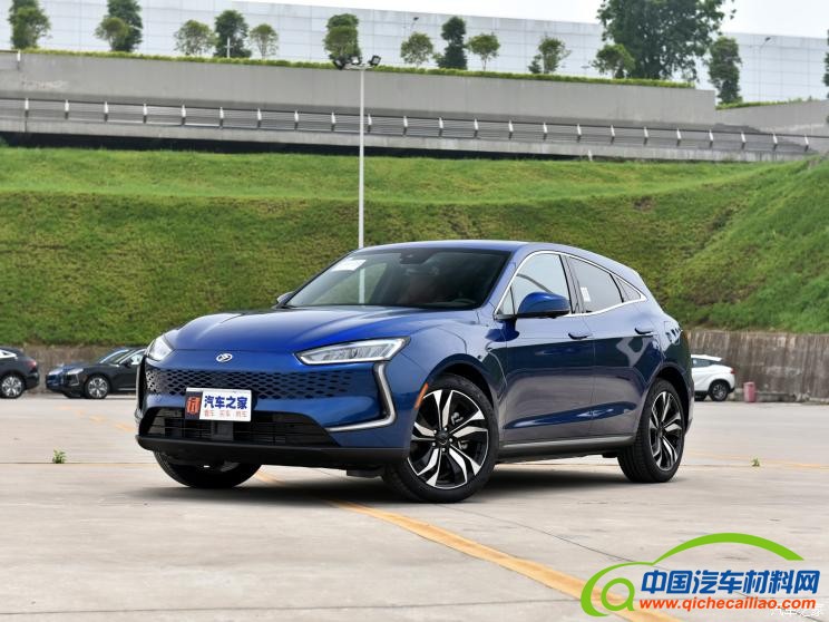 重庆金康新能源汽车图片