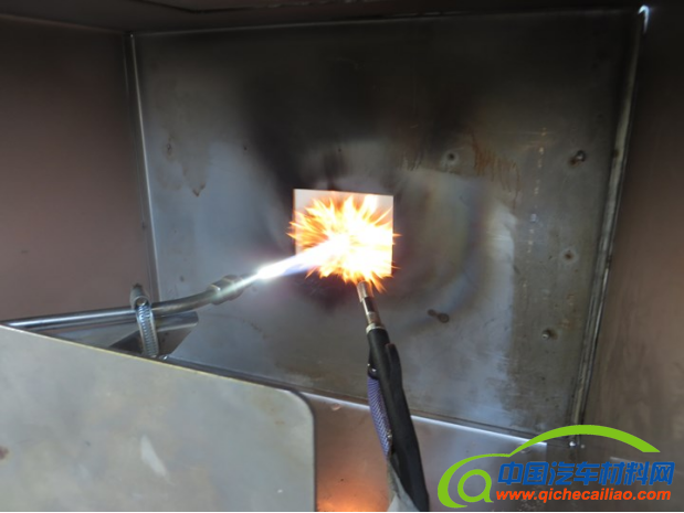 英文翻译：电池包壳体(1)8360