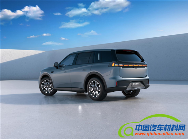 理想再添新对手！小牛创始人李一男造车：27.88万起的自游家NV发售