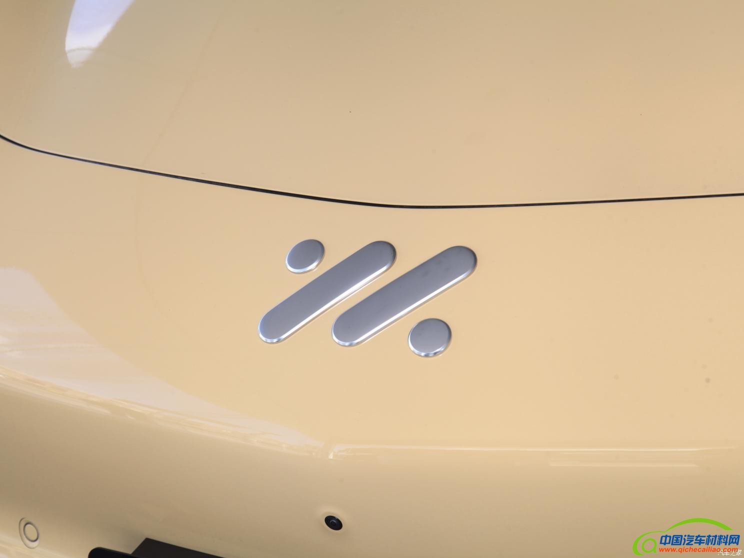 智己汽车 智己LS7 2023款 100kWh Lux后驱版