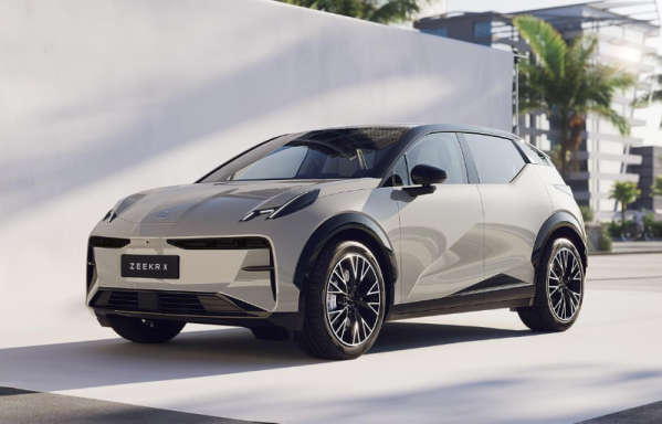 极氪X首批量产车在成都工厂正式下线 6月中旬开启交付 - 手机中国 -