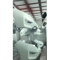 机器人智能化高效喷涂线