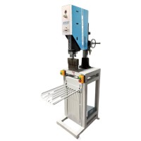 尼可水箱外壳超声波焊接机