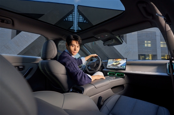 新势力纯电&ldquo;高尔夫&rdquo; 零跑Lafa5内饰官图发布：战斗感极强