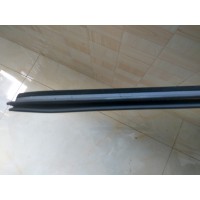 软硬复合共挤热塑性弹性体TPV用在天窗密封条上